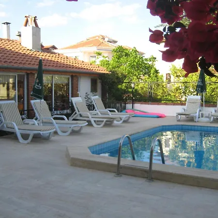 Crescent Hasirci Ортаджа