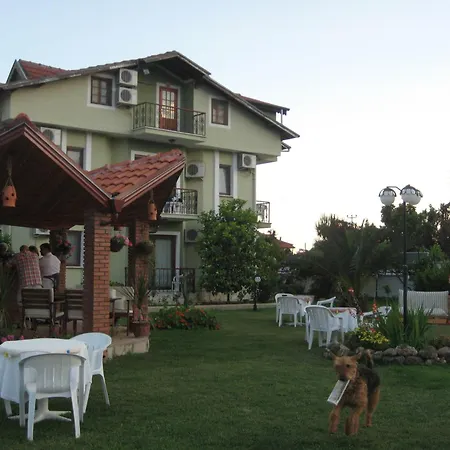 Отель Crescent Hasirci 4*