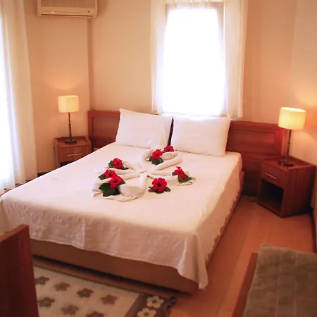Отель Crescent Hasirci 4*