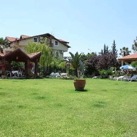 Отель Crescent Hasirci