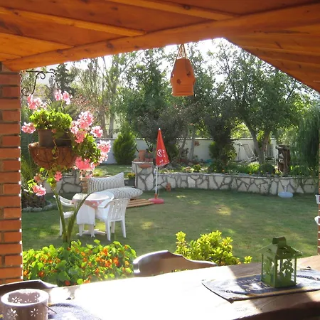 מלון Crescent Hasirci 4*
