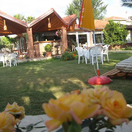 מלון Crescent Hasirci 4*