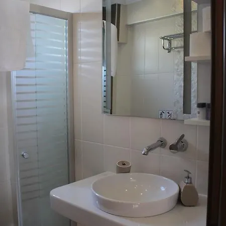 Hotell Crescent Hasirci