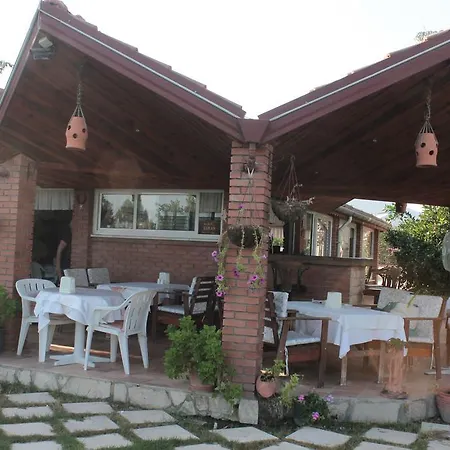 מלון Crescent Hasirci 4*