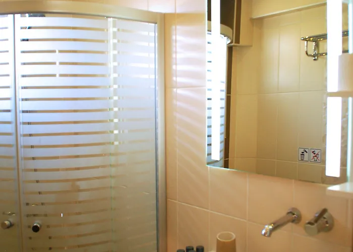 Crescent Hasirci 4*