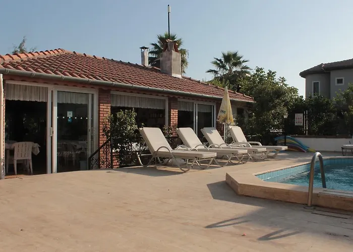 Hotel Crescent Hasirci